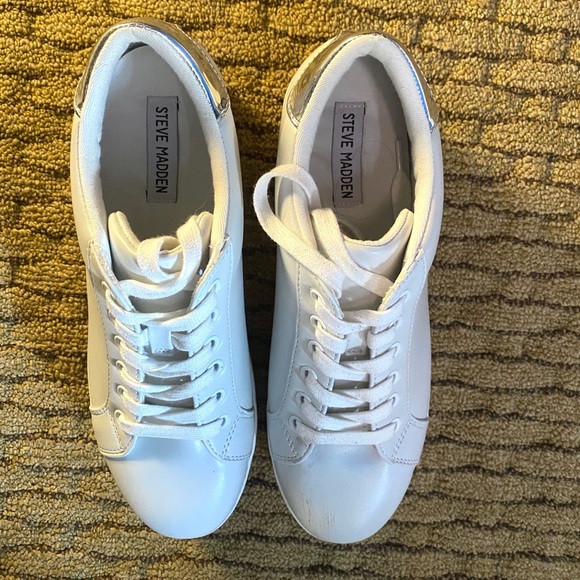 🚫 SOLD 🚫 Steve Madden  |  platform sneakers - Picture 4 of 6
